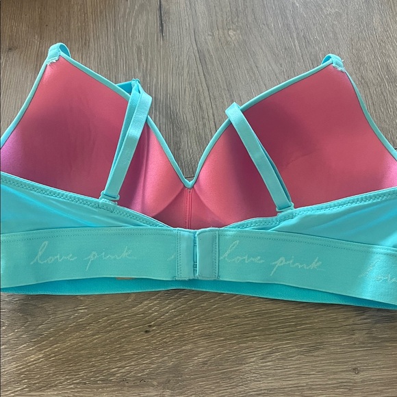 Pink by Victorias Secret Wear Everywhere bra NWT size 34C - Picture 3 of 8